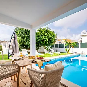 Urban Bliss Ii Guest house